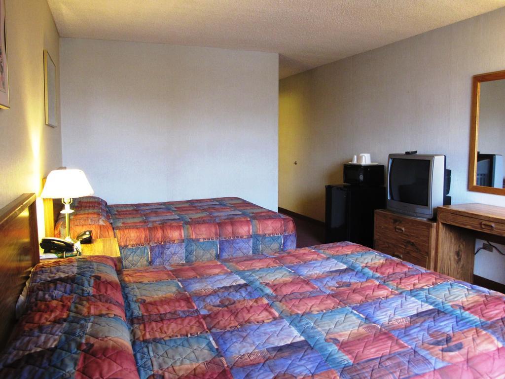 Boise Inn Garden City Bagian luar foto